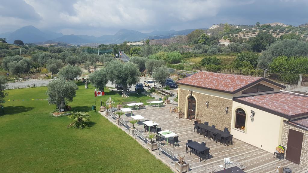 Agriturismo Donna Beatrice Bianco Exteriér fotografie