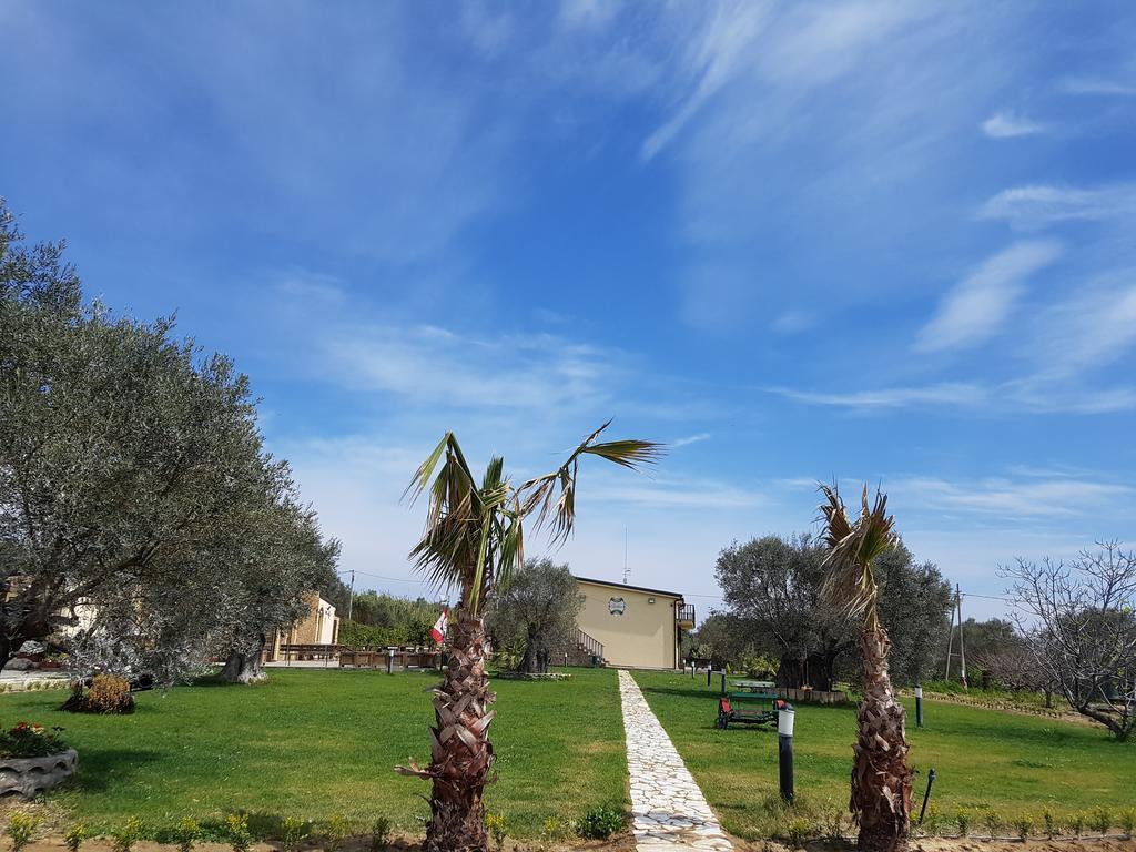 Agriturismo Donna Beatrice Bianco Exteriér fotografie